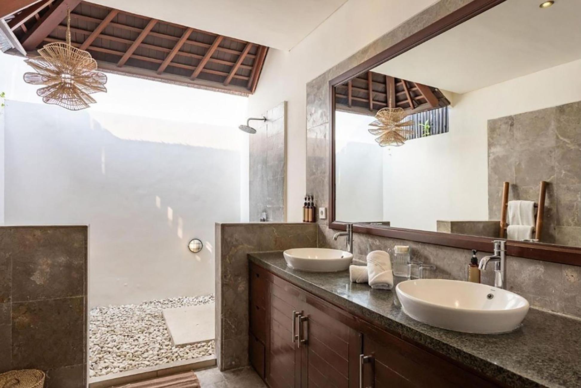 Villa Tiga Mangga By Optimum Bali Villas Seminyak  Bagian luar foto